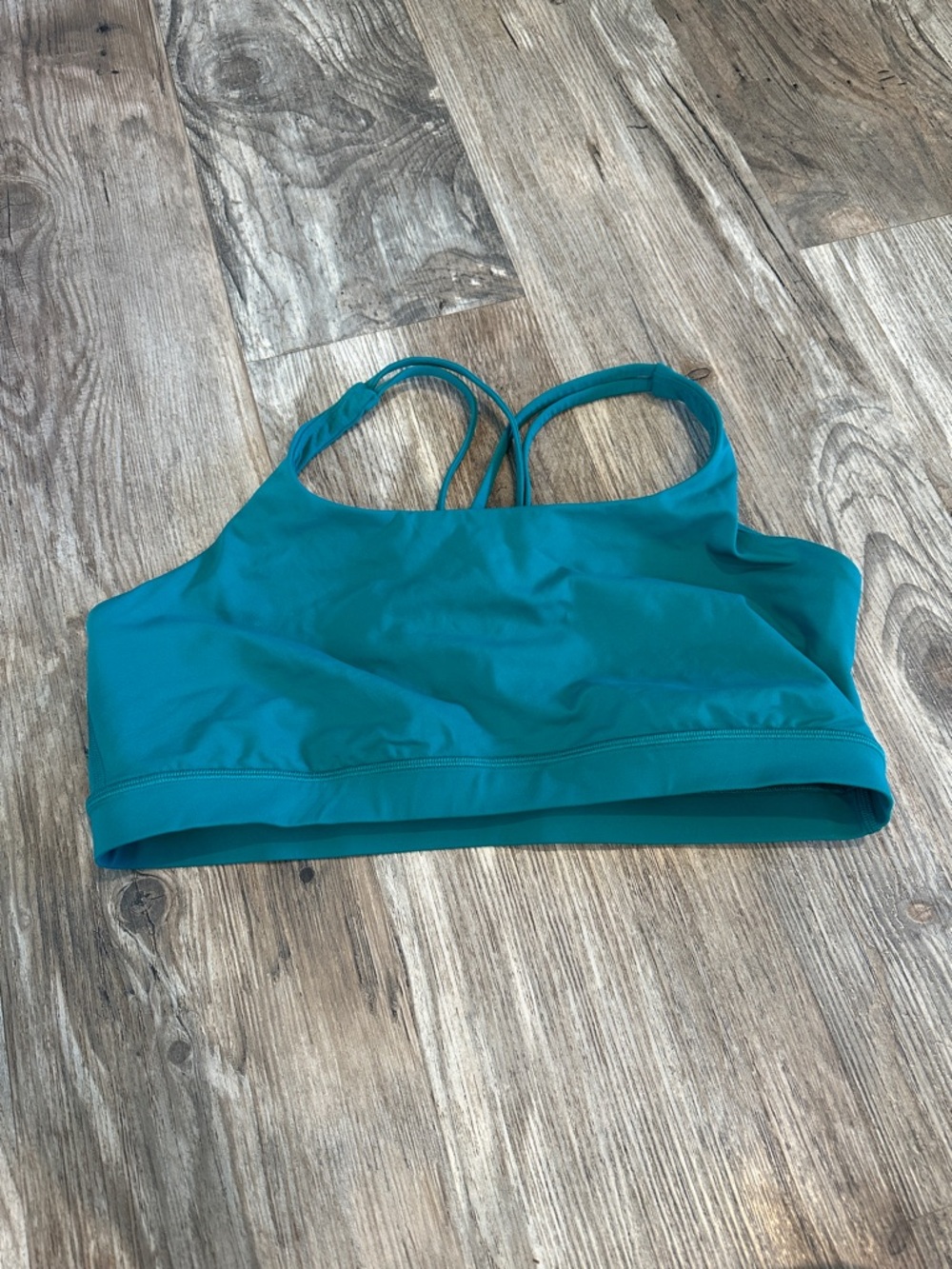 LIKE NEW! Lululemon Energy Bra *Medium Support, B–D Cups
Sonic Teal sz 14